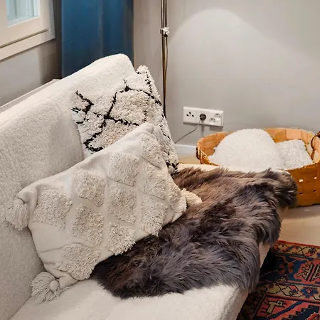 Lappish Art Loft Hosted By Hygge Host Lägenhet Rovaniemi