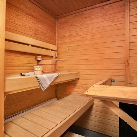 Lappish Art Loft Hosted By Hygge Host Rovaniemi